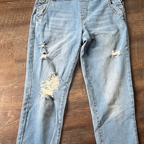 Distressed overalls - Picture 3 of 5